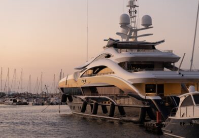 What Points to Keep in Mind While Renting Yachts?